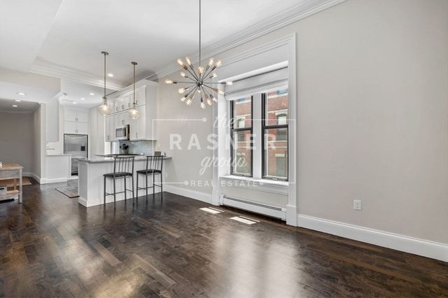 366 West Broadway 4, Boston, MA 02127