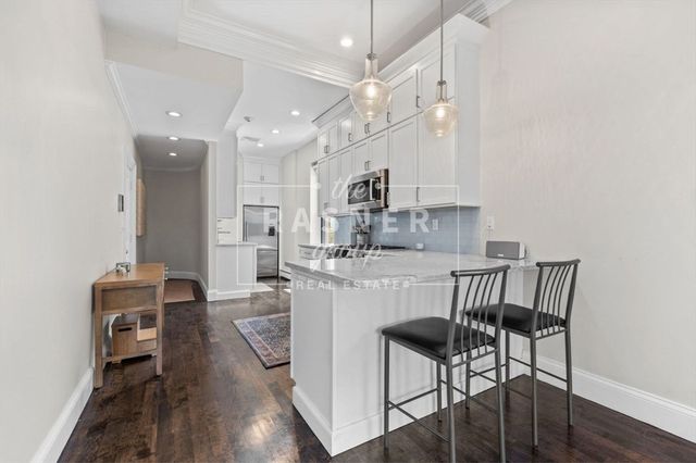 366 West Broadway 4, Boston, MA 02127