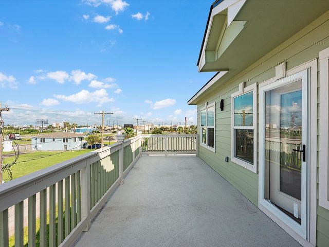 1102 64th Street, Galveston, TX 77551