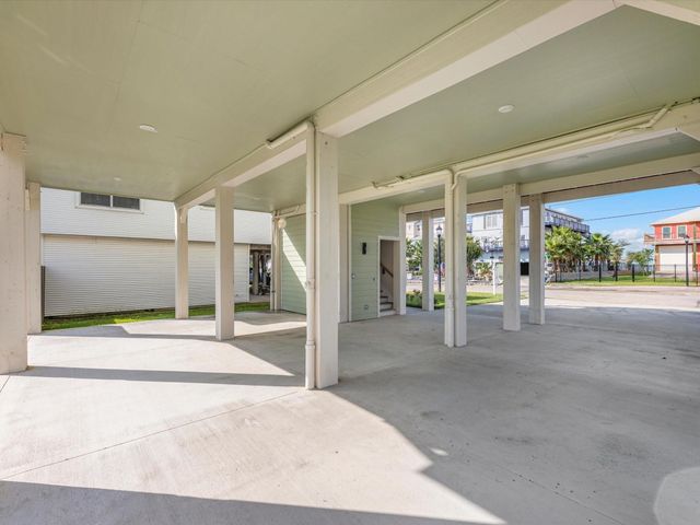 1102 64th Street, Galveston, TX 77551