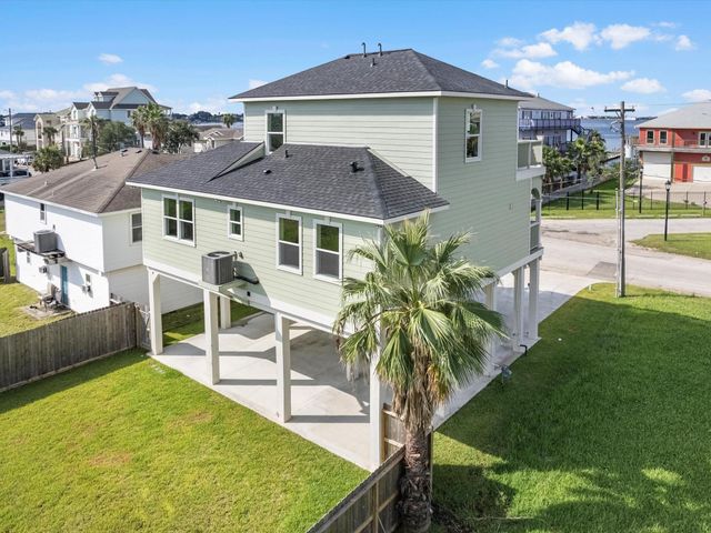 1102 64th Street, Galveston, TX 77551