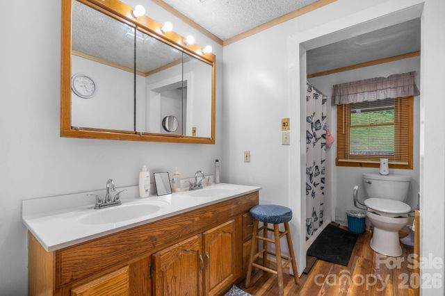 100 Goose Creek Road, Marion, NC 28752