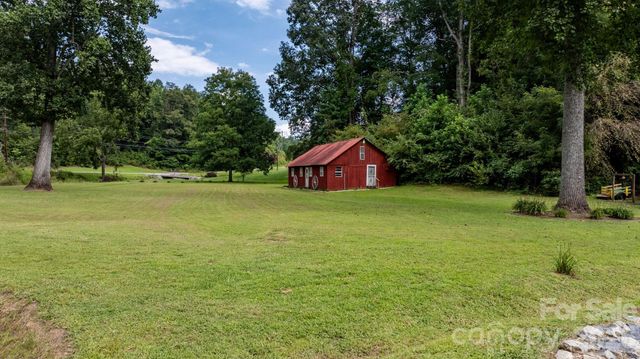 100 Goose Creek Road, Marion, NC 28752