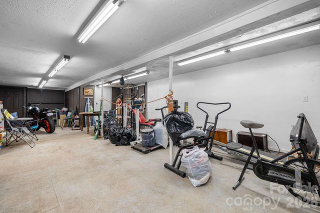 100 Goose Creek Road, Marion, NC 28752