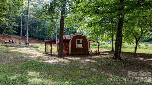 100 Goose Creek Road, Marion, NC 28752