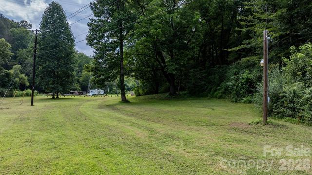 100 Goose Creek Road, Marion, NC 28752