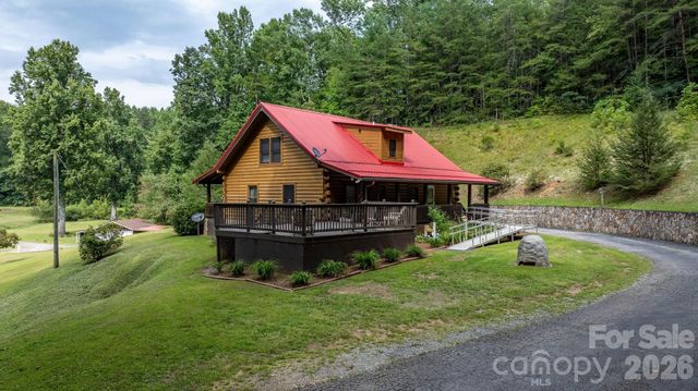 100 Goose Creek Road, Marion, NC 28752