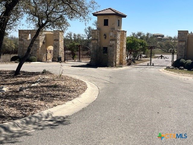 1161 Brads Flight, Canyon Lake, TX 78133
