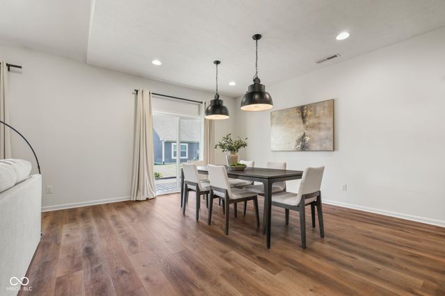6912 W Cedarwood Circle, Mccordsville, IN 46055