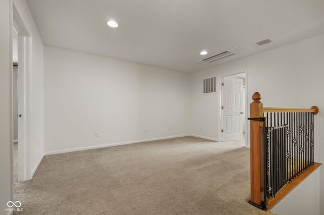 6912 W Cedarwood Circle, Mccordsville, IN 46055