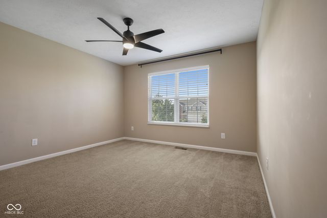 6912 W Cedarwood Circle, Mccordsville, IN 46055