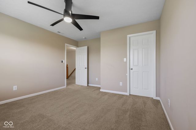 6912 W Cedarwood Circle, Mccordsville, IN 46055