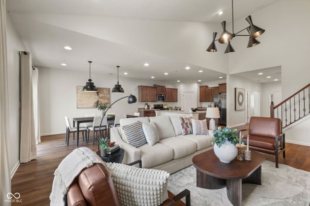6912 W Cedarwood Circle, Mccordsville, IN 46055