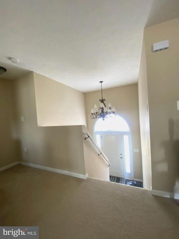91 MELVILLE DR, Inwood, WV 25428