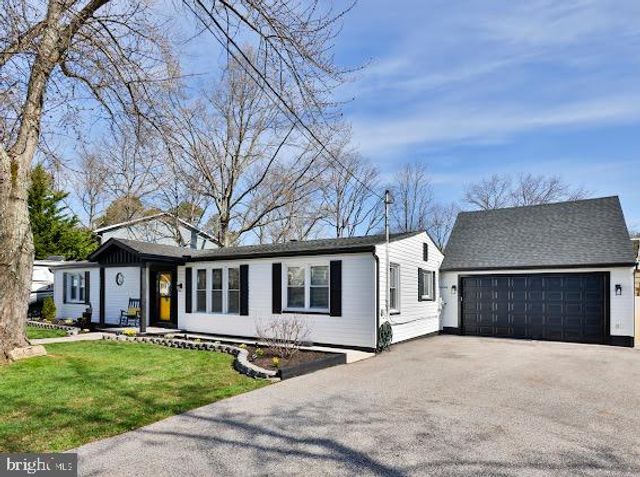 8039 STONE HAVEN DR, Glen Burnie, MD 21060