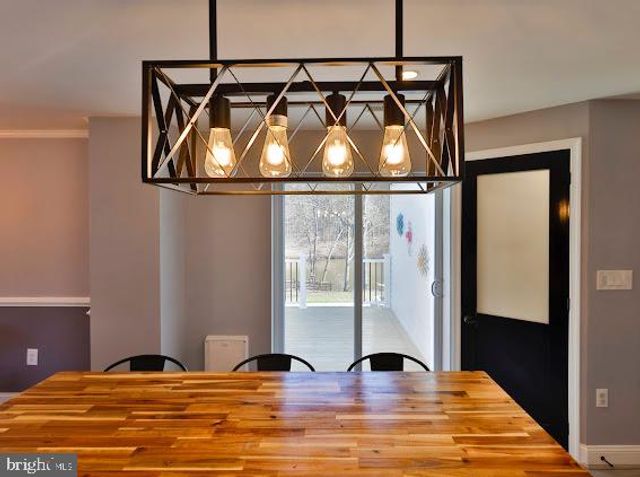 8039 STONE HAVEN DR, Glen Burnie, MD 21060