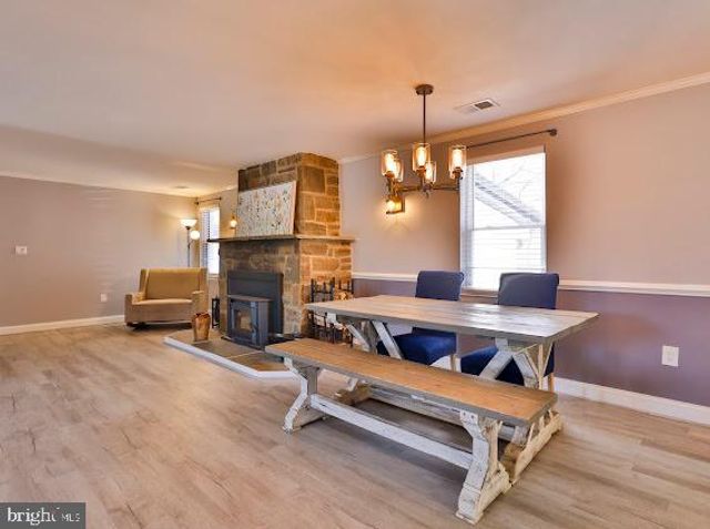 8039 STONE HAVEN DR, Glen Burnie, MD 21060