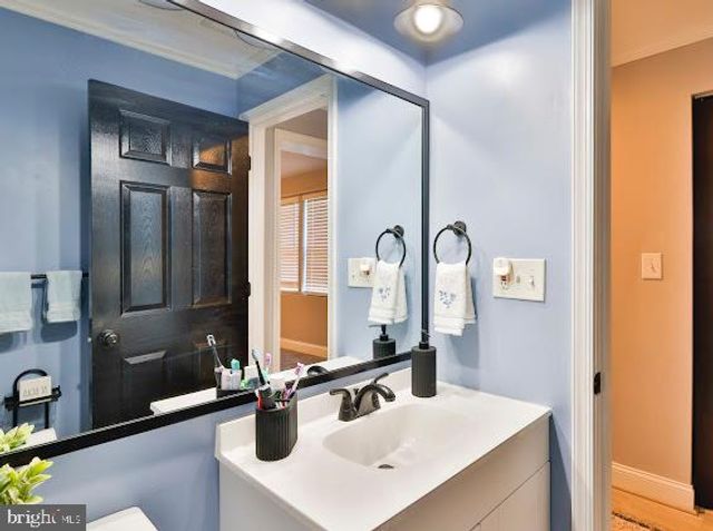 8039 STONE HAVEN DR, Glen Burnie, MD 21060