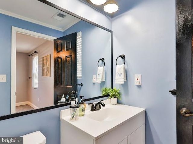 8039 STONE HAVEN DR, Glen Burnie, MD 21060