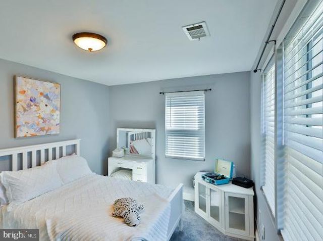 8039 STONE HAVEN DR, Glen Burnie, MD 21060