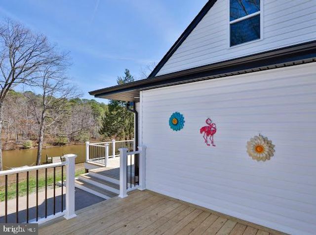 8039 STONE HAVEN DR, Glen Burnie, MD 21060