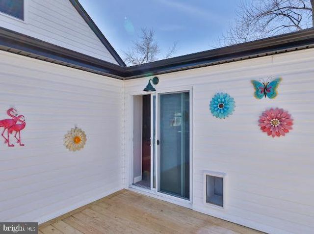 8039 STONE HAVEN DR, Glen Burnie, MD 21060