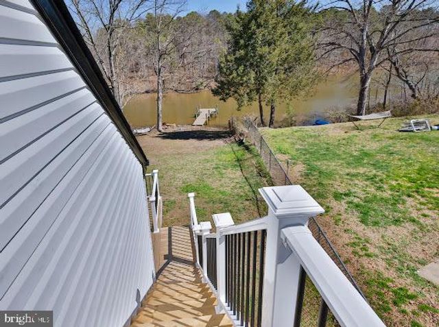 8039 STONE HAVEN DR, Glen Burnie, MD 21060