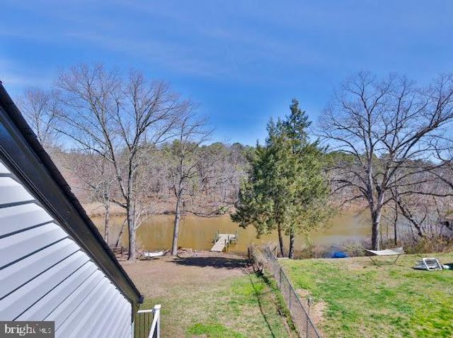 8039 STONE HAVEN DR, Glen Burnie, MD 21060