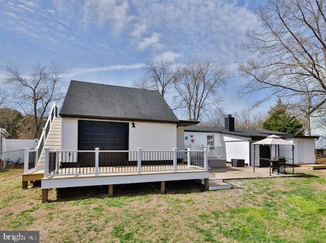 8039 STONE HAVEN DR, Glen Burnie, MD 21060