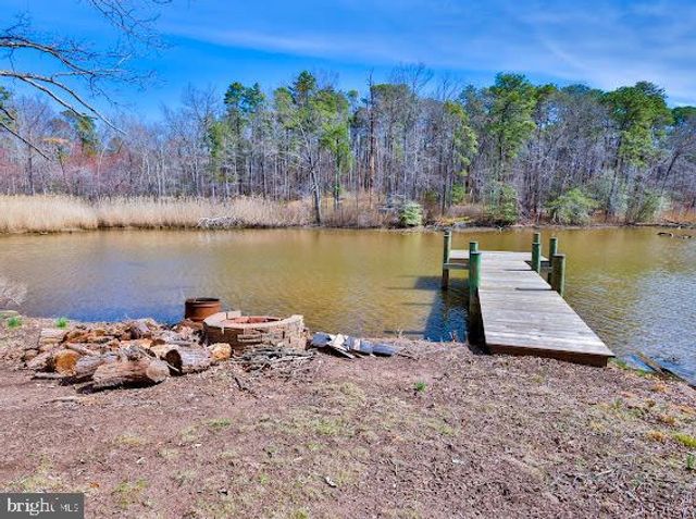 8039 STONE HAVEN DR, Glen Burnie, MD 21060