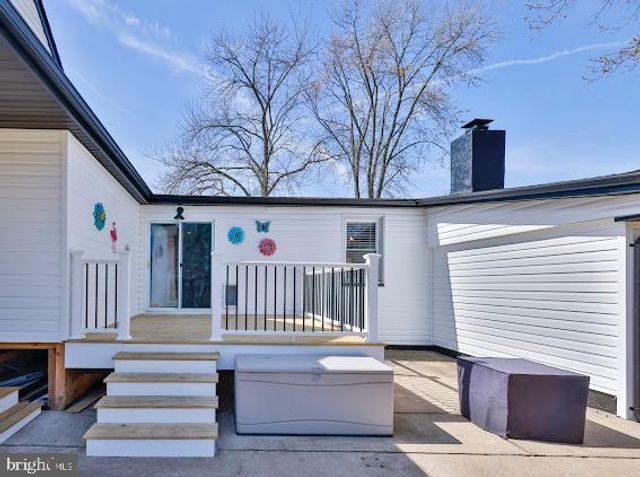 8039 STONE HAVEN DR, Glen Burnie, MD 21060