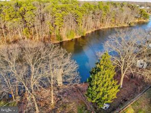 8039 STONE HAVEN DR, Glen Burnie, MD 21060