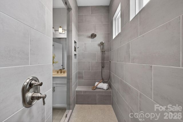 18018 Grey Mossrun Drive, Charlotte, NC 28278