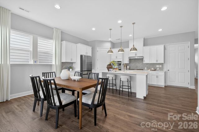 18018 Grey Mossrun Drive, Charlotte, NC 28278