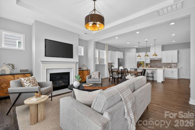 18018 Grey Mossrun Drive, Charlotte, NC 28278