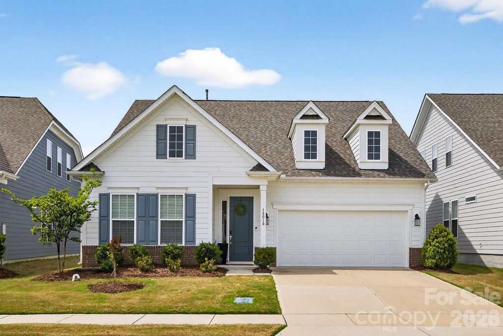 18018 Grey Mossrun Drive, Charlotte, NC 28278