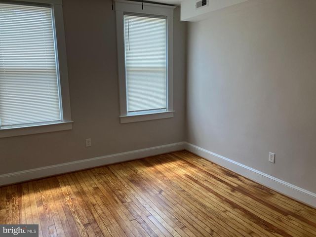 3116 CLIFTMONT AVE, Baltimore, MD 21213