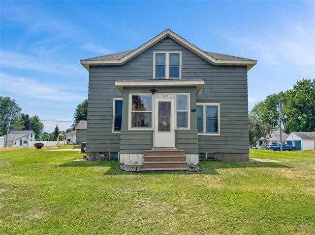 1305 Warren Street, Chippewa Falls, WI 54729