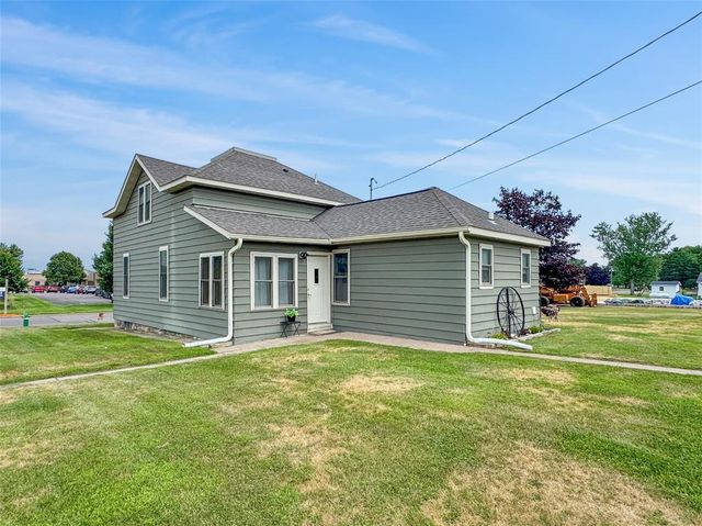 1305 Warren Street, Chippewa Falls, WI 54729