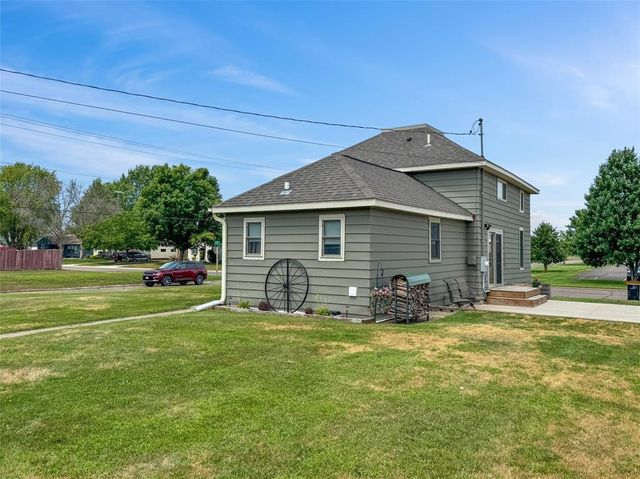 1305 Warren Street, Chippewa Falls, WI 54729