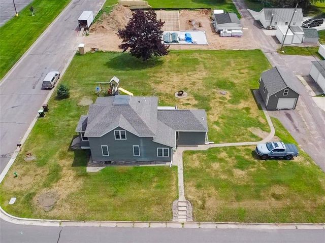 1305 Warren Street, Chippewa Falls, WI 54729