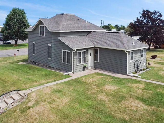 1305 Warren Street, Chippewa Falls, WI 54729
