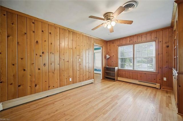 916 Maryland AVE, Suffolk, VA 23434