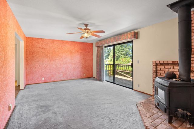 2155 Gowan Way, Redwood Valley, CA 95470