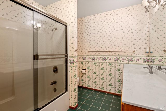 2155 Gowan Way, Redwood Valley, CA 95470