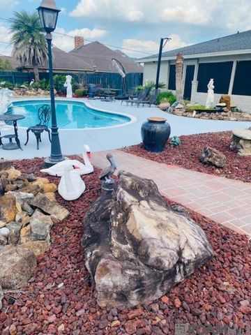 6151 Hwy 1, Napoleonville, LA 70390