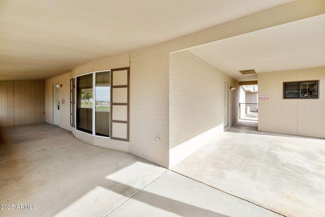 11825 N 114th Avenue, Youngtown, AZ 85363