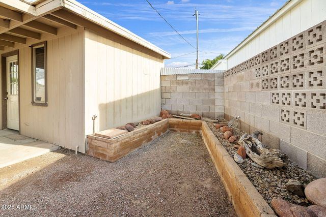 11825 N 114th Avenue, Youngtown, AZ 85363