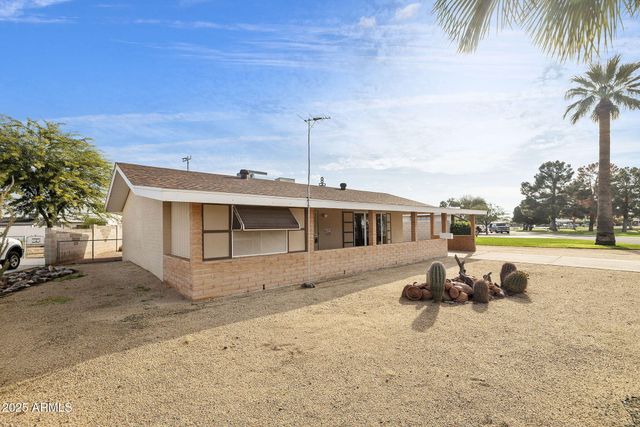 11825 N 114th Avenue, Youngtown, AZ 85363