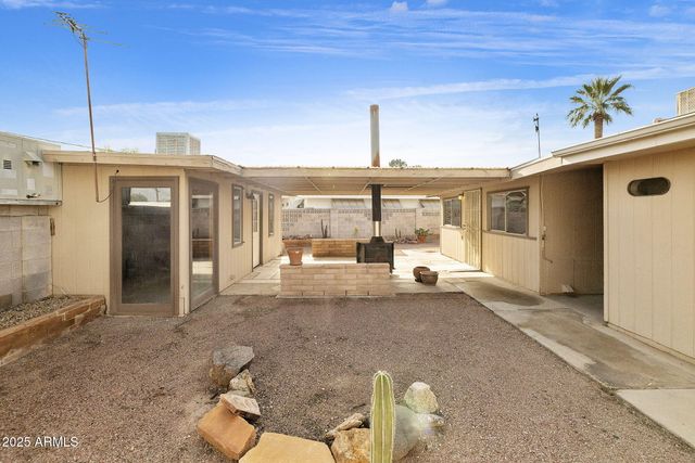 11825 N 114th Avenue, Youngtown, AZ 85363